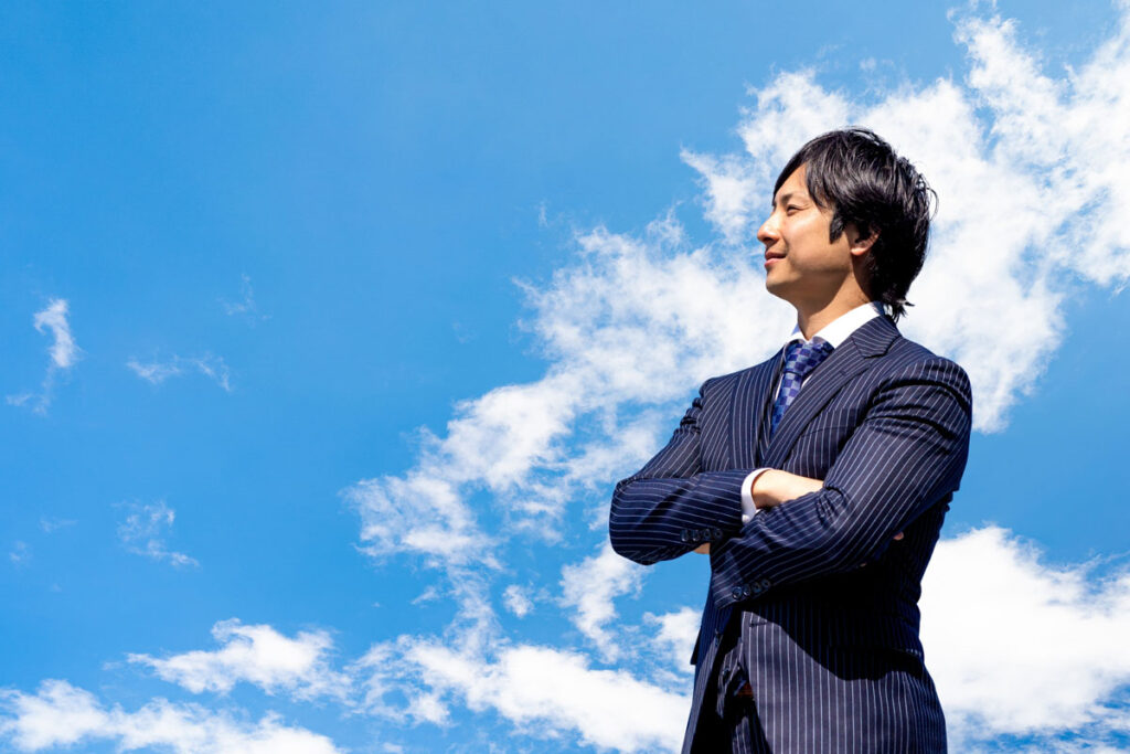 「正しい祈り方」を学んで営業成績トップに